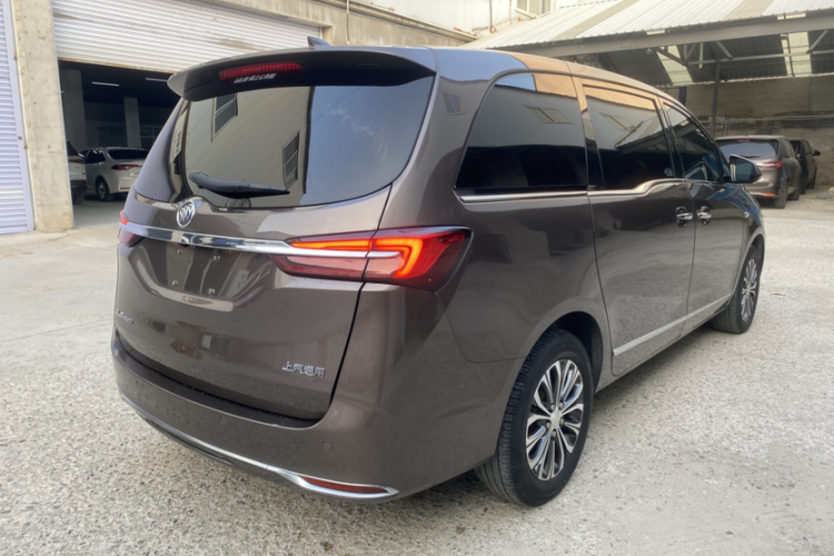 别克GL8 2021款 陆上公务舱 652T 豪华型车身外观6006