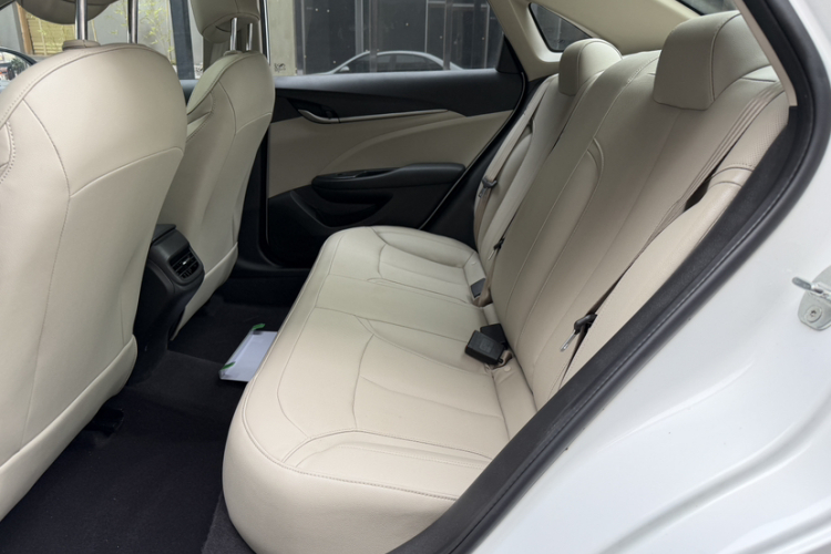 别克 英朗 2021款 典范 1.5L 自动精英型中控内饰7002