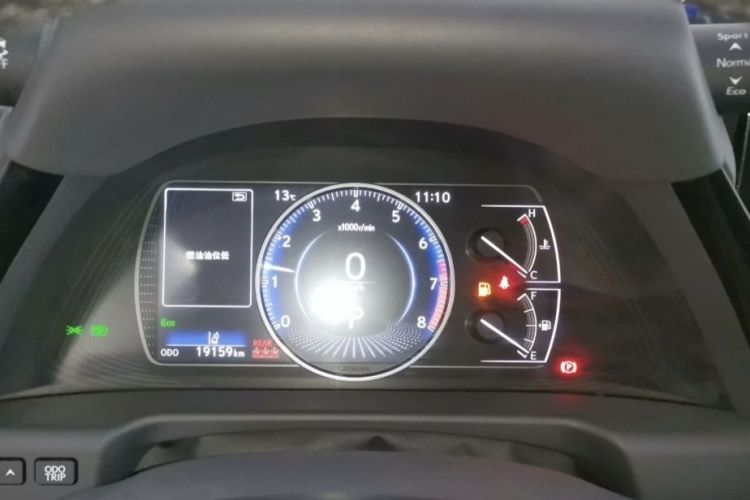 雷克萨斯ES 2022款 200 卓越版中控内饰15