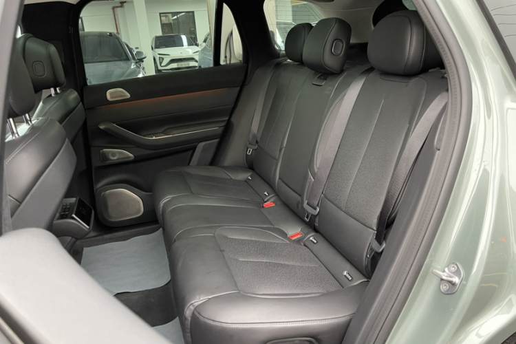 蔚来ES7 2022款 100kWh中控内饰7010