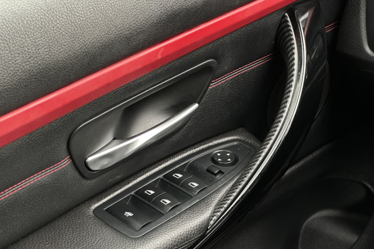 宝马4系 2014款 420i 敞篷运动设计套装中控内饰7008