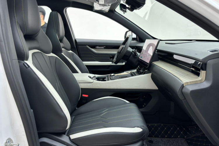 捷途山海L6 2024款 1.5TD DHT MAX局部细节41