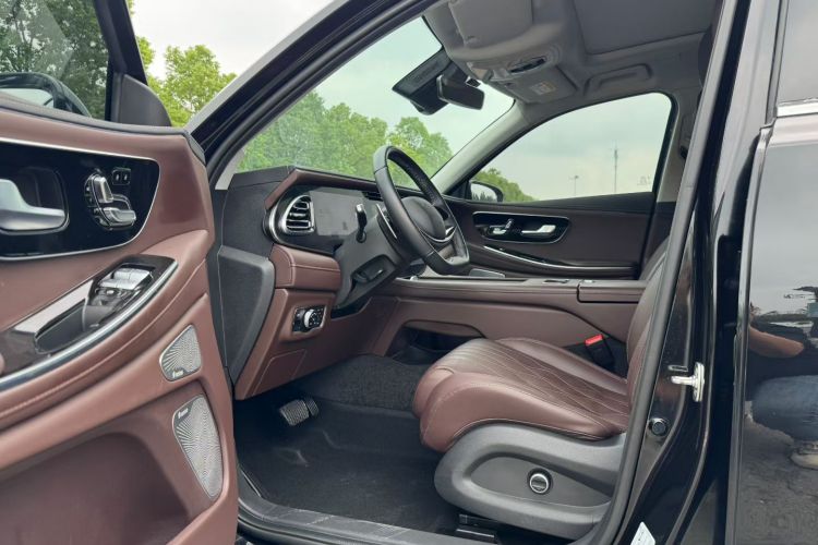 星途揽月 2023款 400T 四驱星尊版 6座中控内饰7002