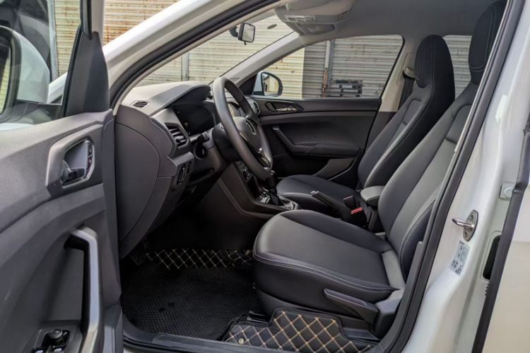 大众 途铠 2023款 改款 1.5L 自动风尚版中控内饰7002