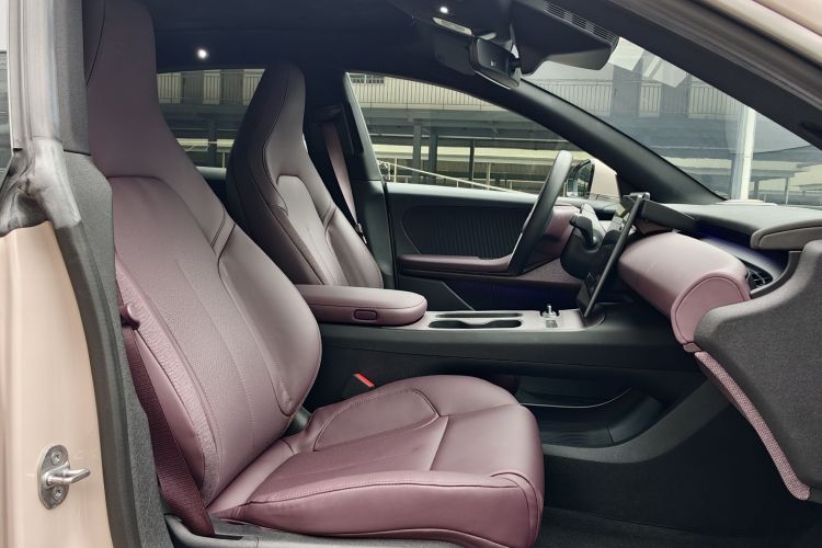 蔚来ET5 2022款 75kWh中控内饰7002