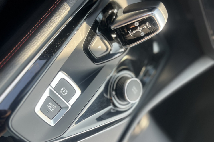 领克03 2020款 1.5TD DCT劲版中控内饰7008