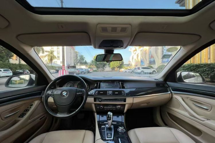 宝马5系 2014款 520Li 典雅型中控内饰7005