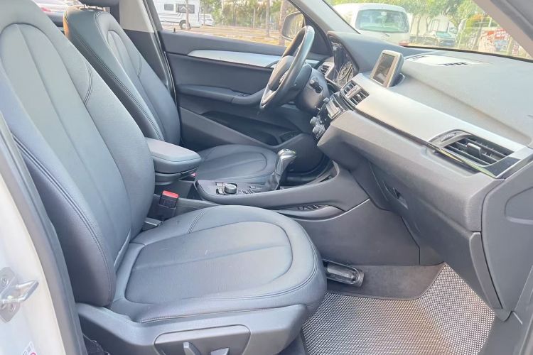 宝马X1 2018款 sDrive20Li 领先型局部细节19