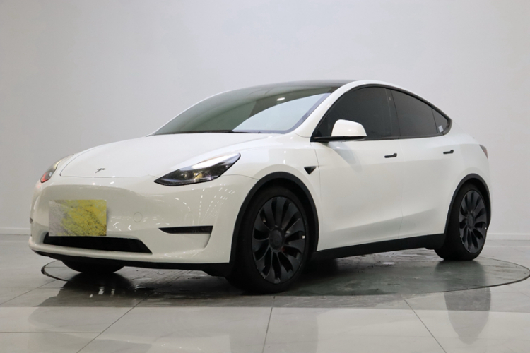 特斯拉 Model Y 2022款 Performance高性能全轮驱动版车身外观1