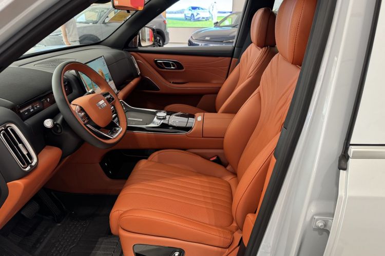 吉利银河 银河M9 2025款 230km 两驱探索版中控内饰7005