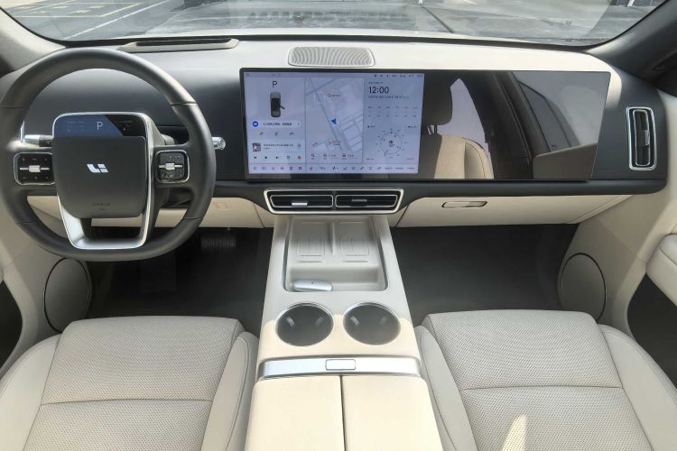 理想汽车 理想L6 2024款 Max中控内饰7002