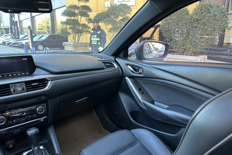 马自达 阿特兹 2018款 2.5L 蓝天尊崇版 国V中控内饰7003