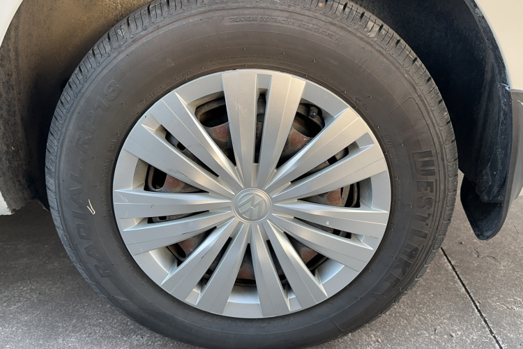 大众 桑塔纳 2016款 1.6L 手动风尚版局部细节9001