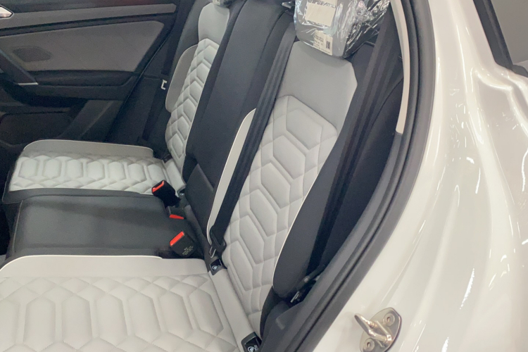 大众 探岳 2025款 众享款 300TSI中控内饰7001