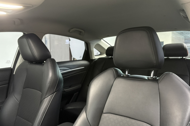 长安 逸动 2022款 PLUS 1.6L GDI CVT精英型局部细节22