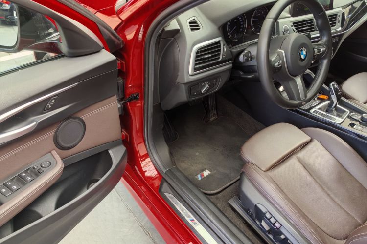 宝马1系 2020款 120i M运动套装车身外观6009