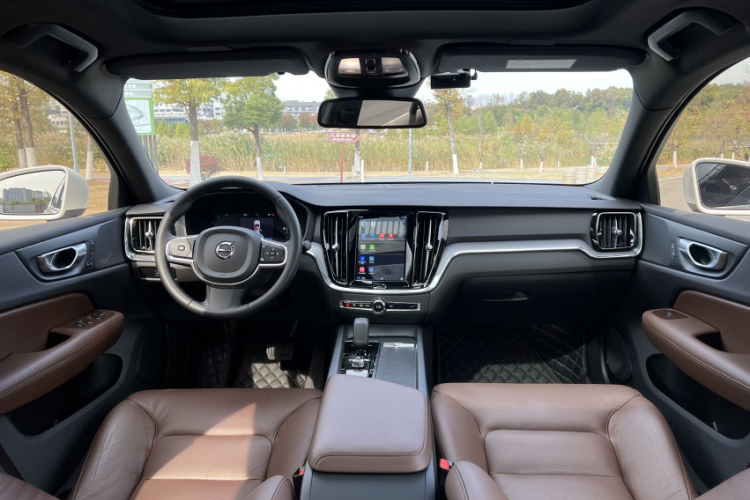 沃尔沃S60 2024款 B4 智逸豪华版中控内饰7001