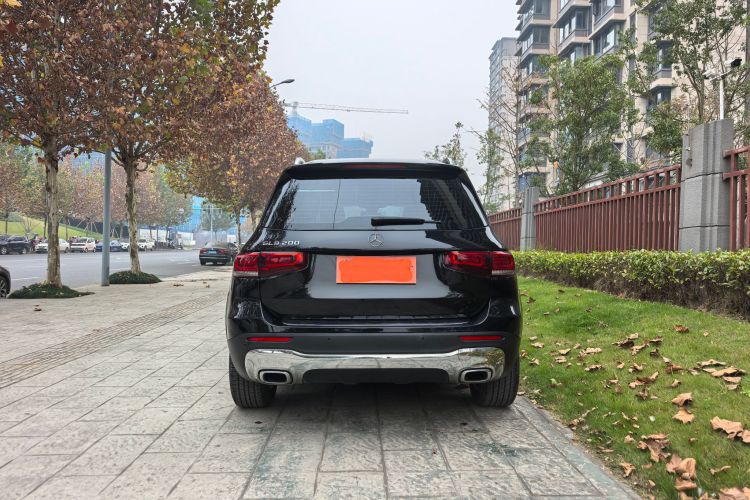 奔驰GLB 2021款 GLB 200 动感型车身外观6004