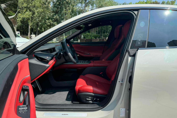 小米汽车 小米SU7 2024款 四驱超长续航高阶智驾Max版中控内饰7006