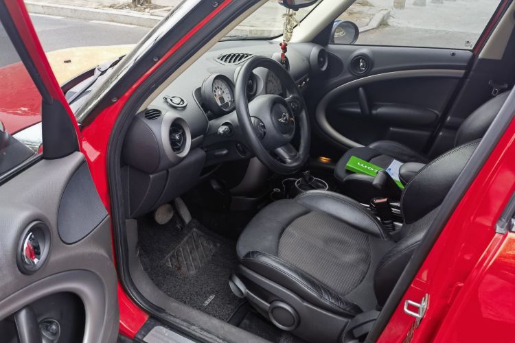 MINI Countryman 2011款 1.6L COOPER Fun局部细节19