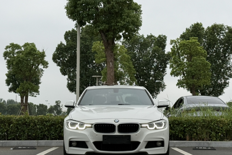 宝马3系 2018款 320i M运动套装车身外观6009