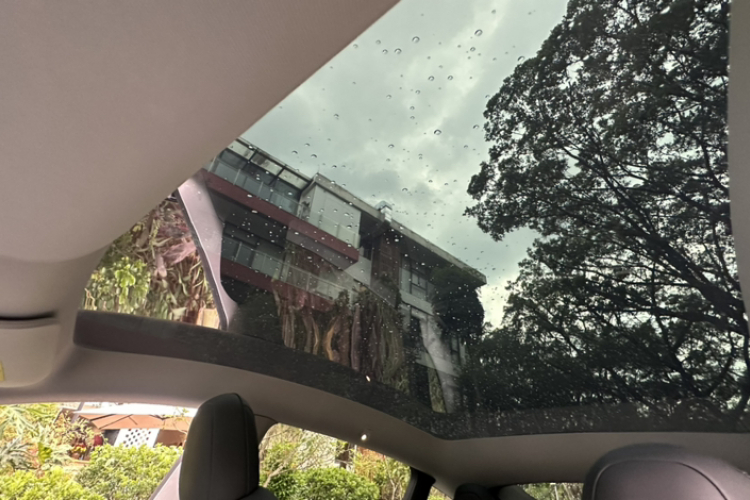 特斯拉 Model Y 2021款 长续航全轮驱动版 3D7中控内饰7002