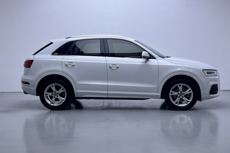 奥迪Q3 2018款 30周年年型 30 TFSI 时尚型车身外观6005