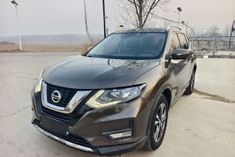 日产 奇骏 2017款 2.5L CVT豪华版 4WD