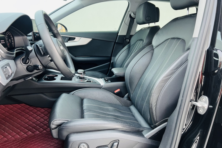 奥迪A4L 2020款 40 TFSI 豪华动感型中控内饰7002