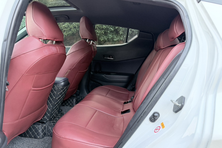 丰田C-HR 2018款 2.0L 领先天窗版 国V中控内饰7006