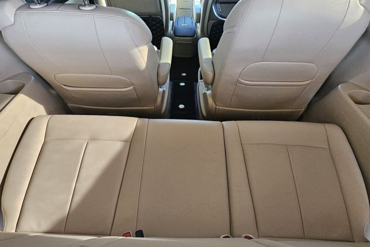 别克GL8 2023款 ES陆尊 尊享型和悦版中控内饰7006