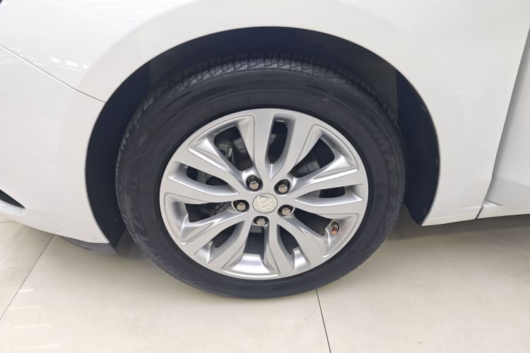 别克 英朗 2021款 改款 典范 1.5L 自动精英型车身外观6006