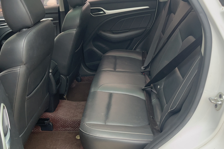 名爵ZS 2018款 1.5L 自动豪华版 国V中控内饰7001