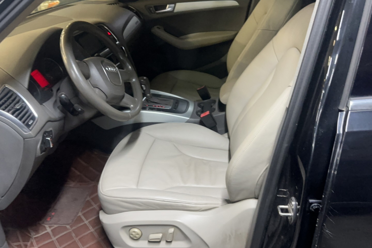 奥迪Q5 2011款 2.0TFSI 技术型车身外观6001