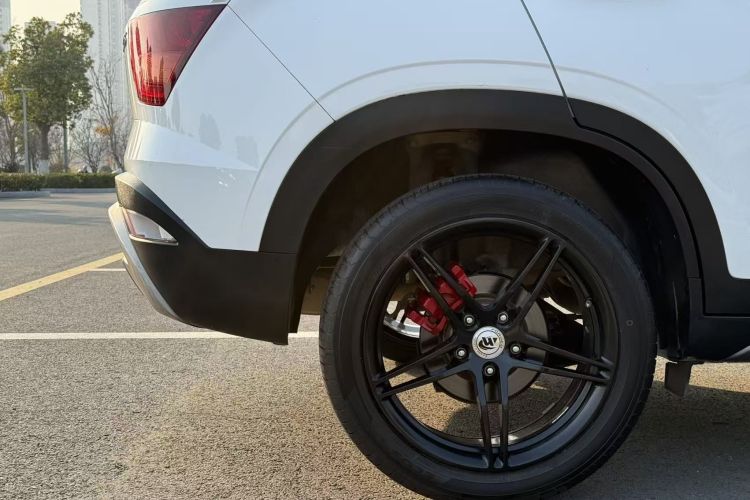 北京现代ix25 2020款 1.5L CVT GLS智能型车身外观6009