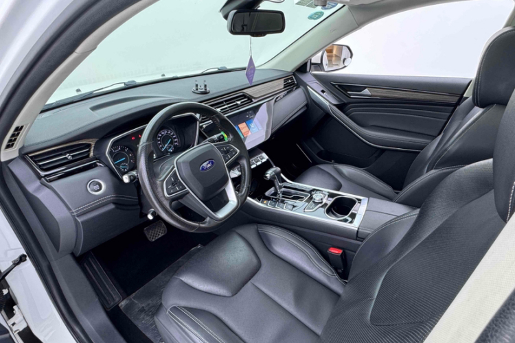 福特 领界 2019款 EcoBoost 145 CVT尊领型 国V中控内饰7006