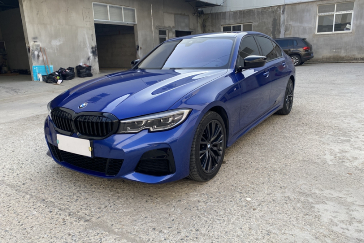 宝马3系 2020款 改款 325Li M运动曜夜套装车身外观1