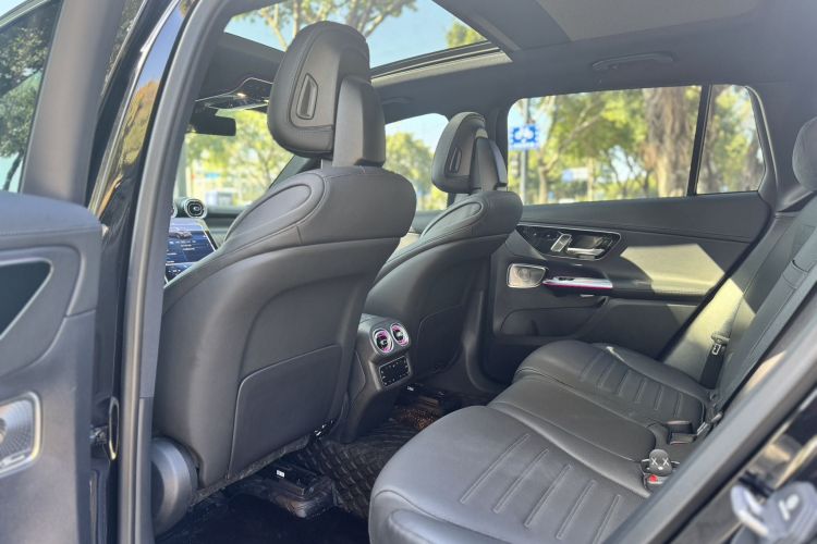 奔驰GLC 2024款 GLC 300 L 4MATIC 豪华型 5座中控内饰7003