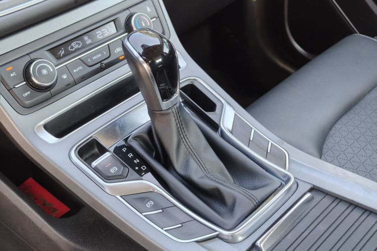 吉利汽车 帝豪 2021款 UP 1.5L CVT豪华型中控内饰7006