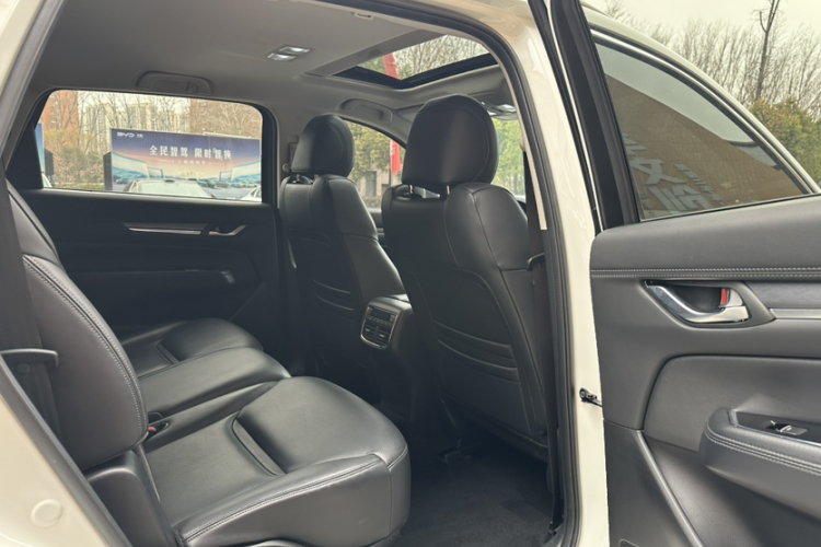 马自达CX-8 2019款 2.5L 两驱尊贵型中控内饰7005