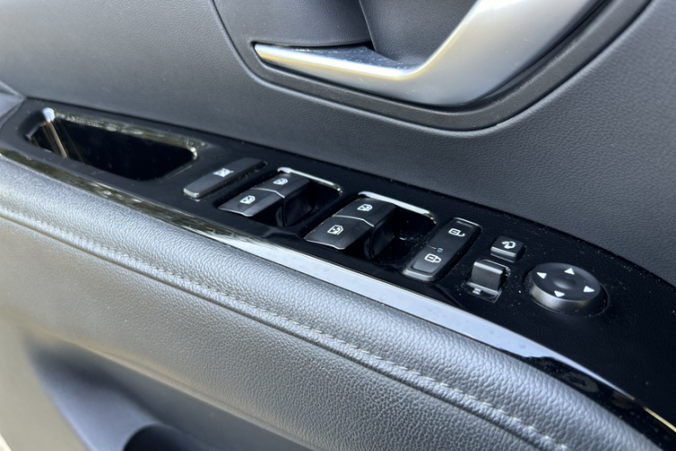 现代 2021款 途胜L 1.5T DCT LUX尊贵版局部细节9002