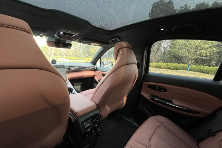 蔚来EC6 2020款 615KM 签名版中控内饰7005