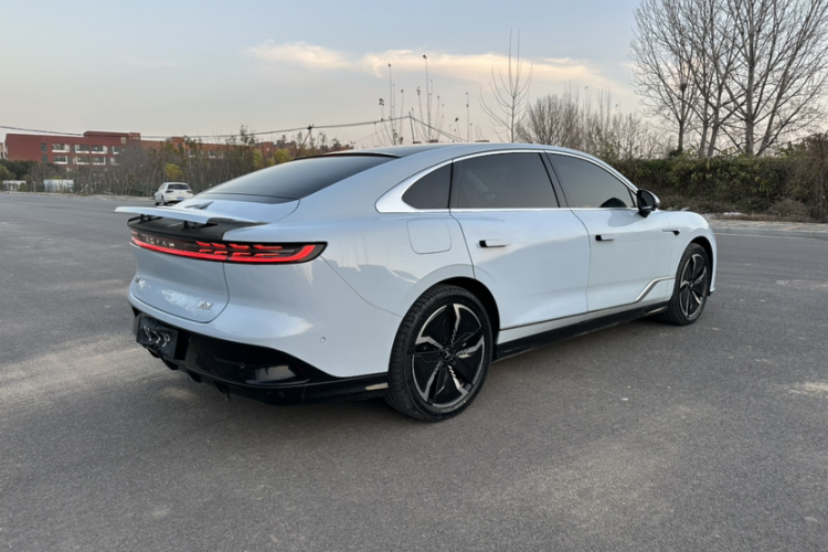 岚图汽车 岚图追光 2023款 四驱标准版车身外观6002