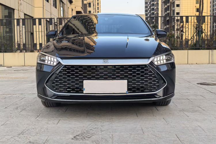 比亚迪 秦PLUS 2024款 荣耀版 DM-i 120KM领先型车身外观6004