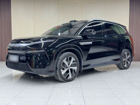 比亚迪 唐L 2025款 DM 215KM激光雷达旗舰型