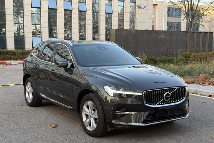 沃尔沃XC60 2022款 B5 四驱智逸豪华版车身外观6004