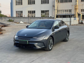 零跑汽车 零跑C01 2024款 增程 216尊享版