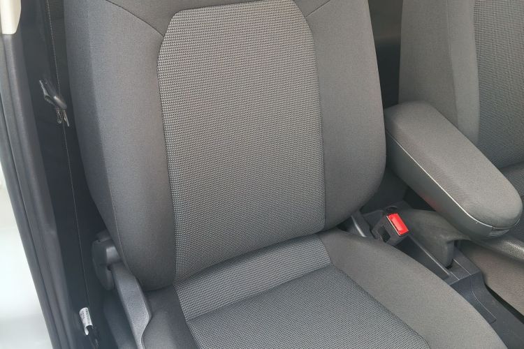 大众 捷达 2019款 梦想版 1.4L 手动时尚型局部细节41