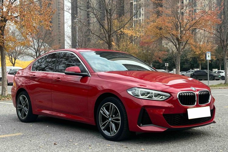 宝马1系 2021款 120i M运动版车身外观6001