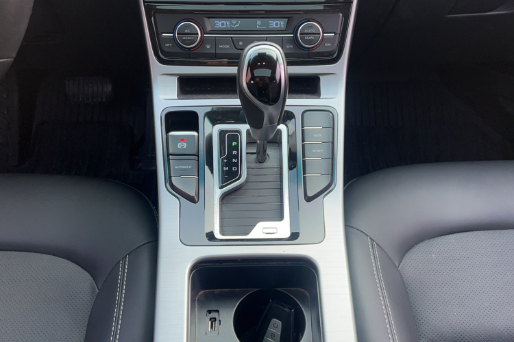 吉利汽车 帝豪GL 2019款 1.4T CVT精英智享版局部细节18